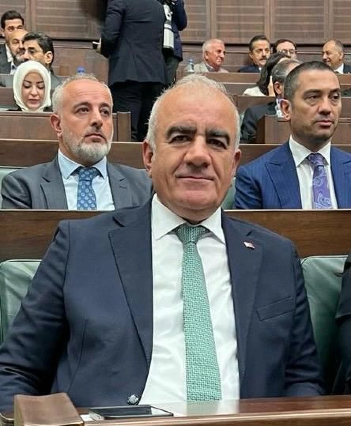 Milletvekili &Ouml;zhan: &ldquo;B&uuml;y&uuml;k Bir Aileyiz&rdquo;