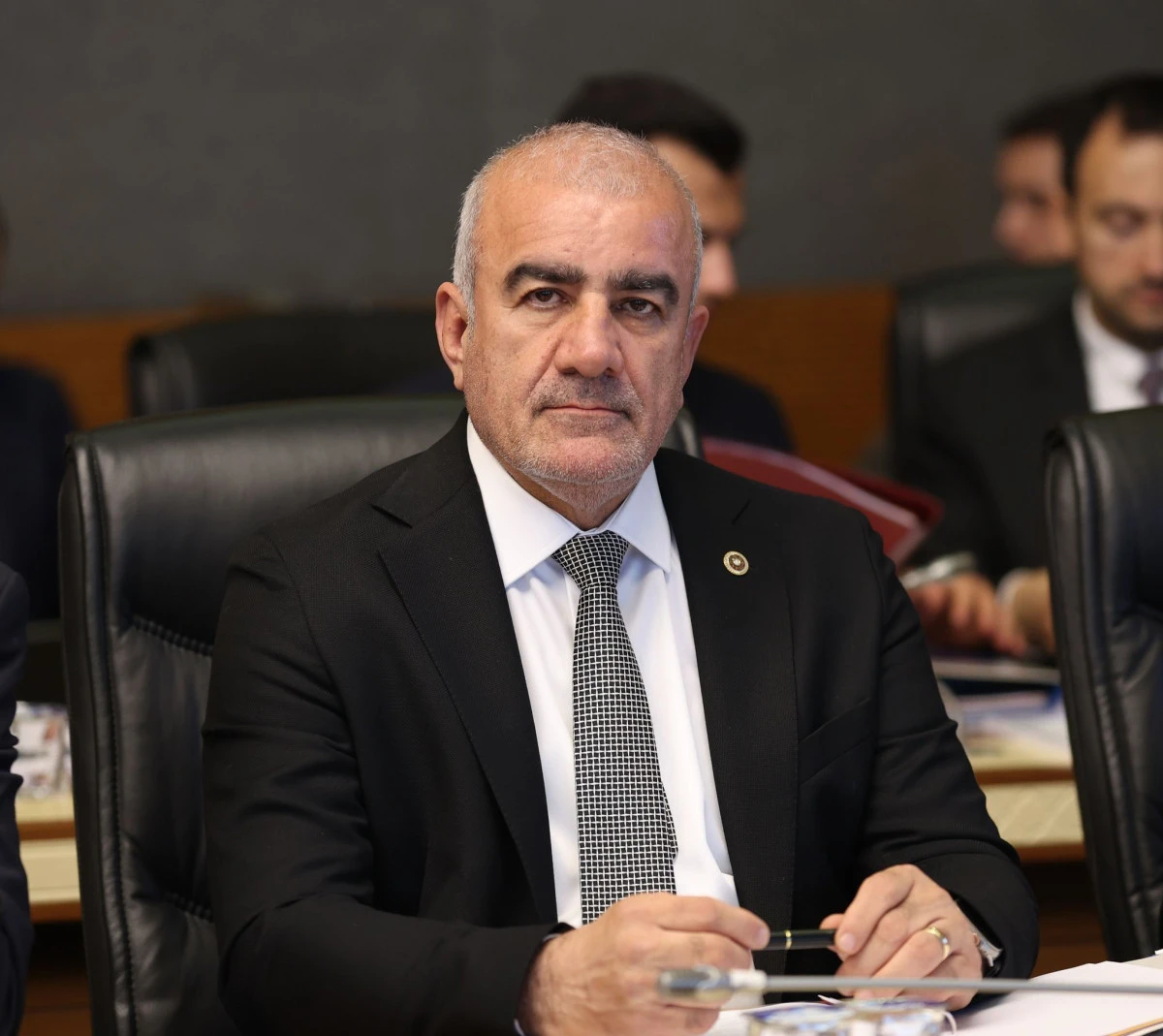 Milletvekili &Ouml;zhan&rsquo;dan Avukatlar G&uuml;n&uuml; Mesajı