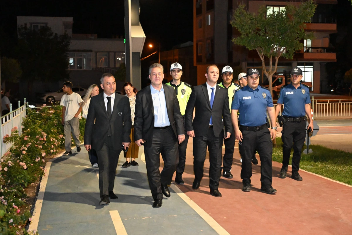 M&uuml;d&uuml;r Nazman Sahada: Sokağın Nabzını Tutuyor