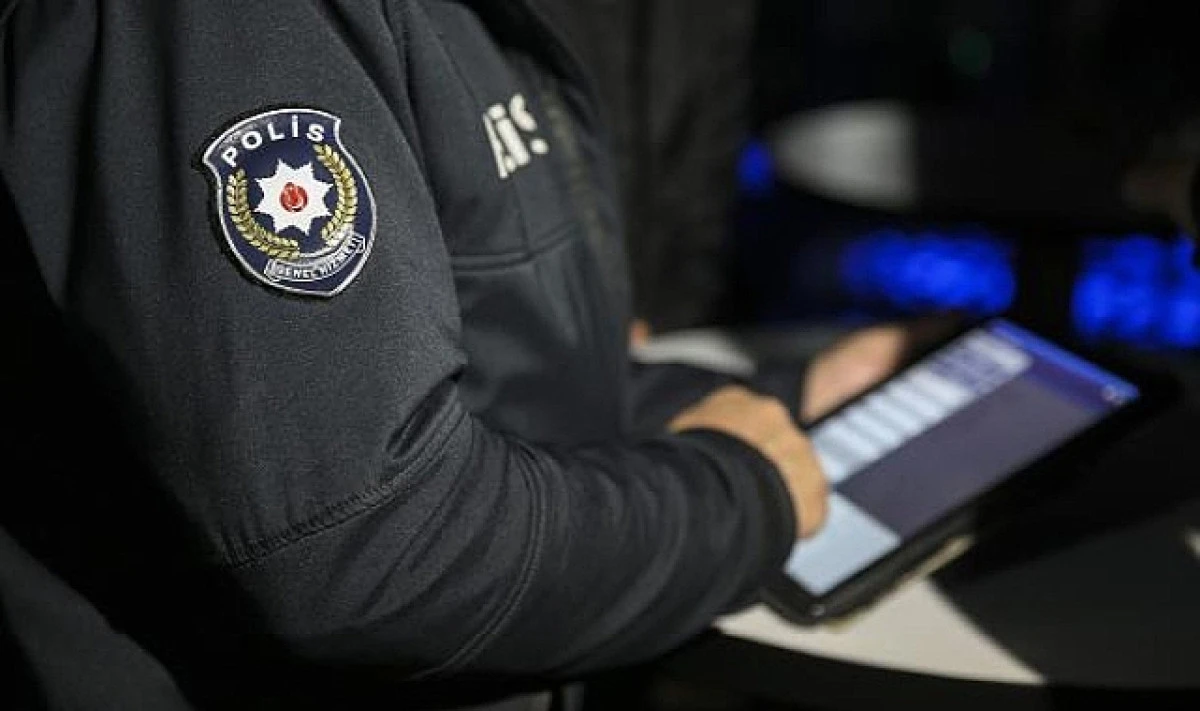 Polislerin &Ccedil;alışma Saatleri Değişiyor