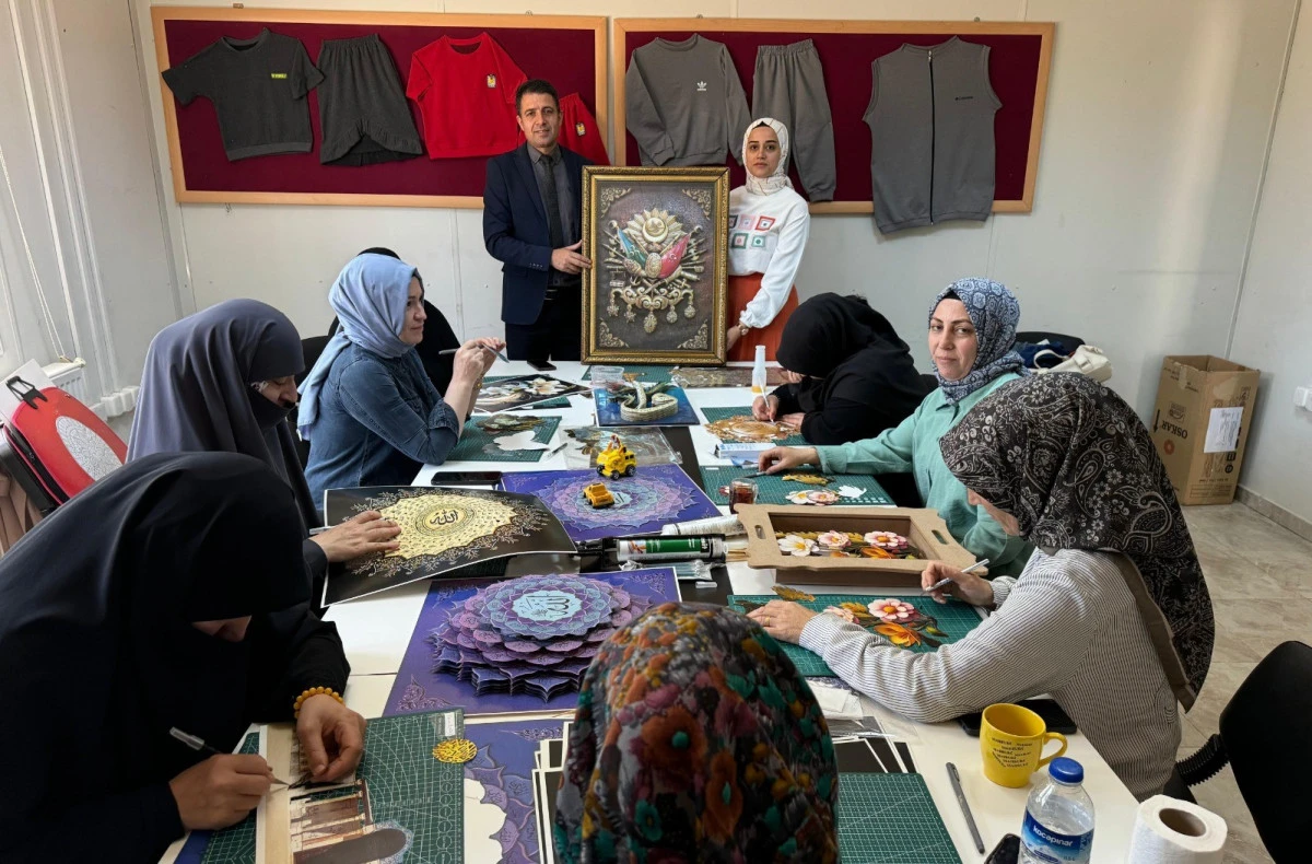 Samsatlı Kadınlar Eğlenerek Öğreniyor   