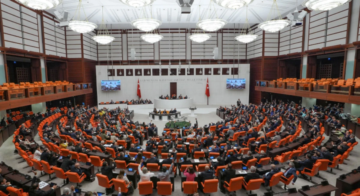 Site Aidatlarından Kentsel D&ouml;n&uuml;ş&uuml;me, Yapı Denetiminden &Ccedil;evre Cezalarına D&uuml;zenleme