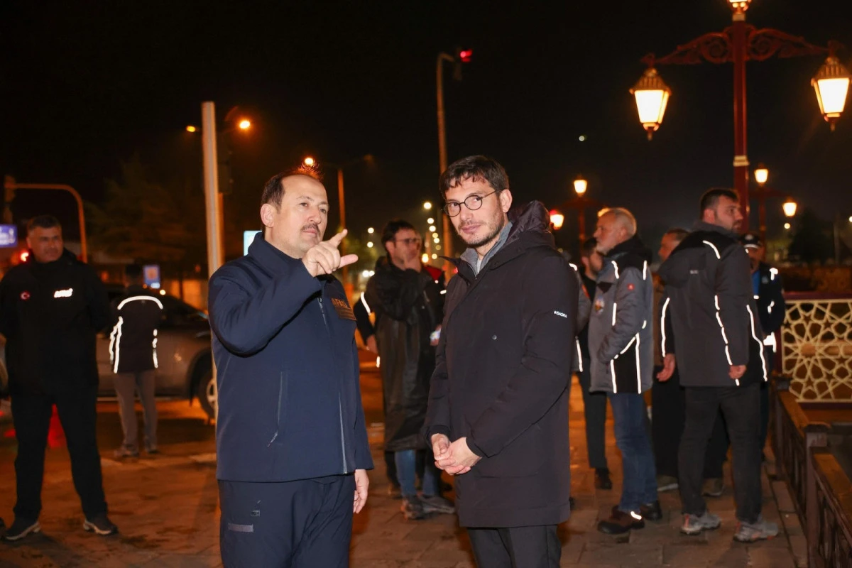 Tokat&rsquo;ta Y&uuml;zlerce Hane Tahliye Edildi, AFAD Sahada