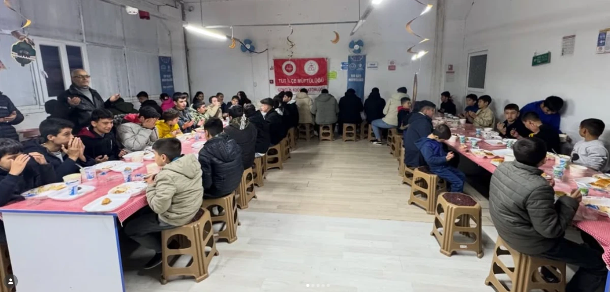 Tut&rsquo;ta Gen&ccedil;lere &Ouml;zel İftar Programı D&uuml;zenlendi