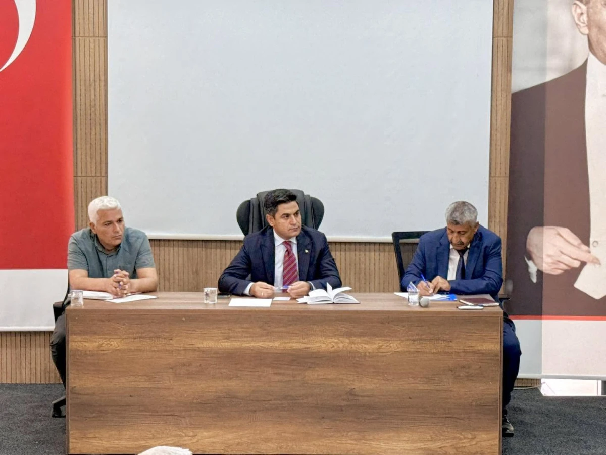 Tut&rsquo;ta K&ouml;y Muhtarları Toplantısı Ger&ccedil;ekleştirildi