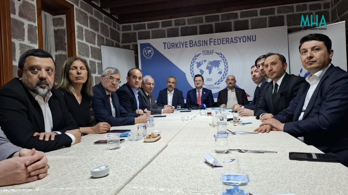 Yerebakan: "T&uuml;rkiye, artık d&uuml;nyada kenara itilmiş bir &uuml;lke değil"