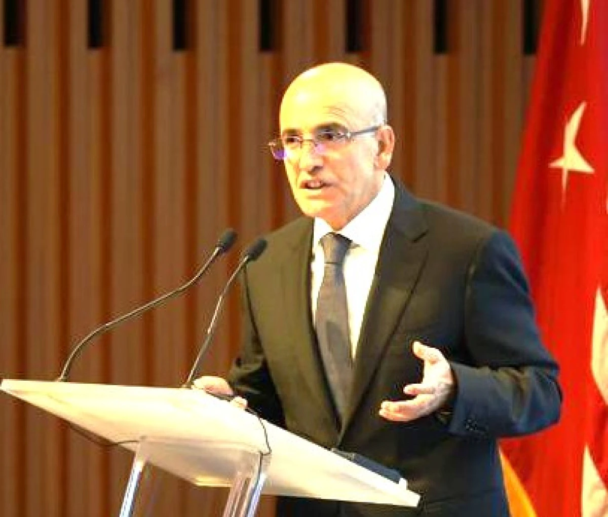 Y&uuml;ksek Teknoloji ve Enerji Sekt&ouml;rlerinde B&uuml;y&uuml;me &Ouml;n Planda