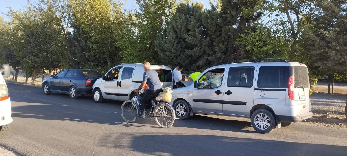 Zincirleme Trafik Kazasında 1 Kişi Yaralandı   